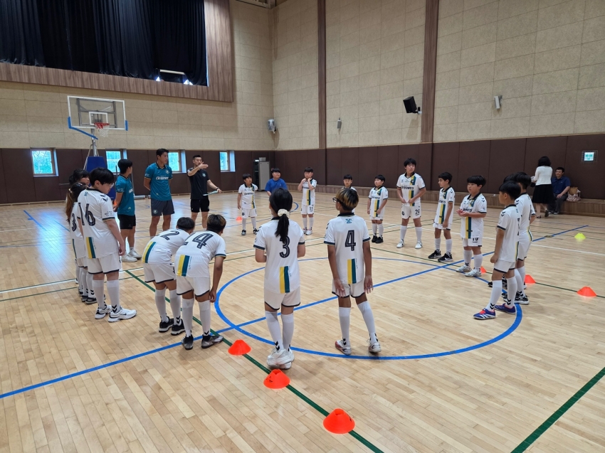 안산시, 지역아동센터·다함께돌봄센터 아동 대상 축구교실 운영