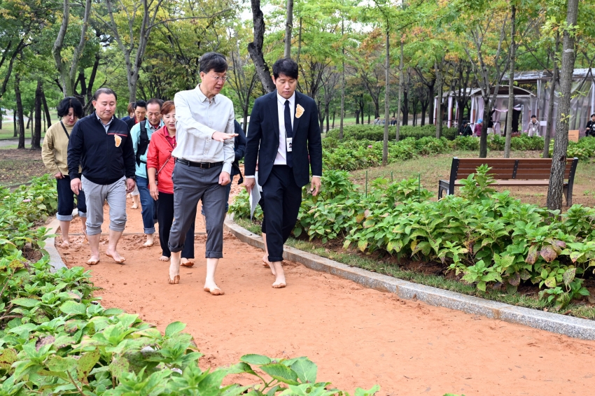 안산시, 세 차례‘공원 어싱데이’시민 참여 속 성황리 마무리