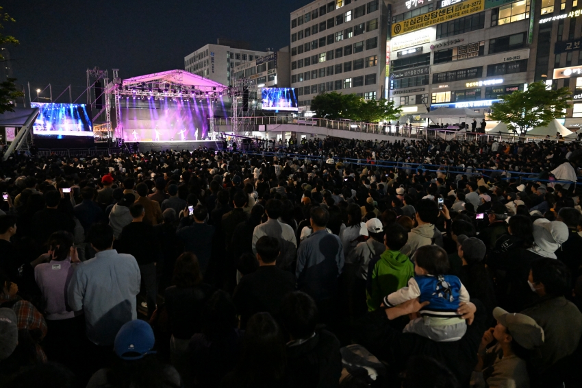 안산시, 제22회 안산국제거리극 축제 개막… 도심 전체가 예술로 물들다