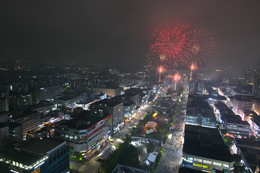 제22회 안산국제거리극축제 성황 폐막… 3일간 도심을 채운 거리 예술