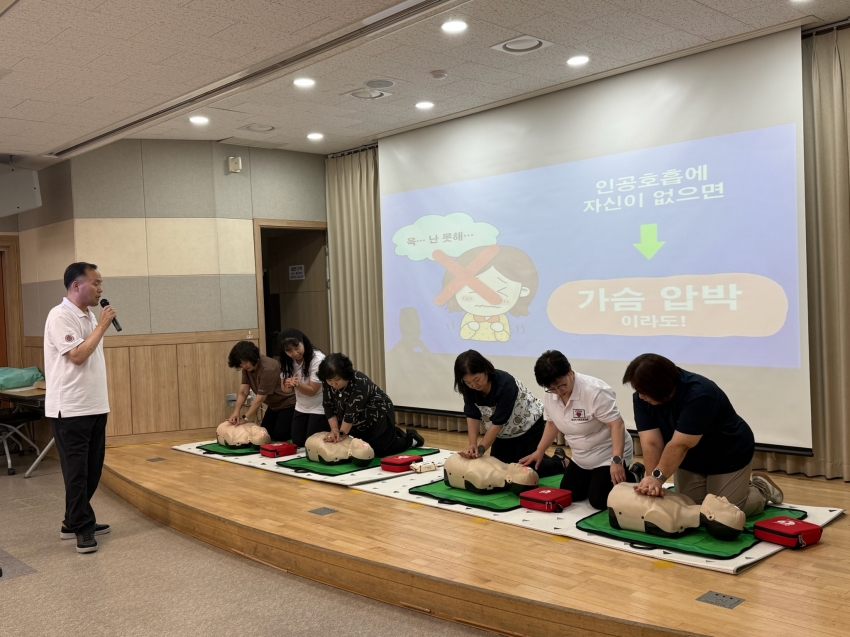 안산시 선부1동 지사협, 심폐소생술 교육으로 응급상황 대응 역량 강화