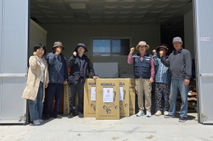 안산시, 풍도서 여름철 감염병 예방 방역…풍도·육도 어르신에 실버카 전달