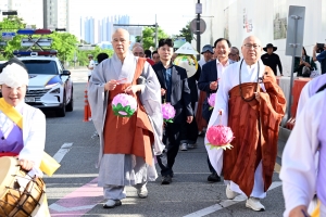 안산시, 부처님오신날 맞아 연등축제 개최
