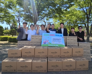 서호임팩트㈜, 안산시 신길동 취약계층 위해 떡·도넛 1,080개 후원